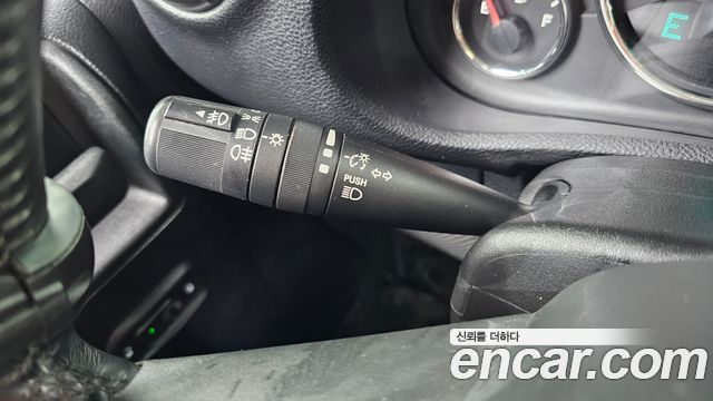 Jeep Wrangler 2017 — photo 17