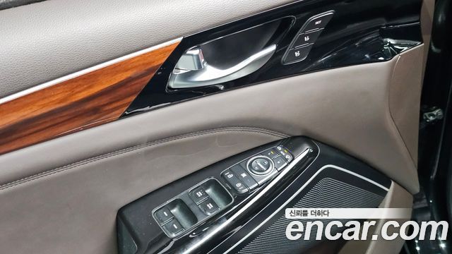 Kia K7 2016 — photo 15