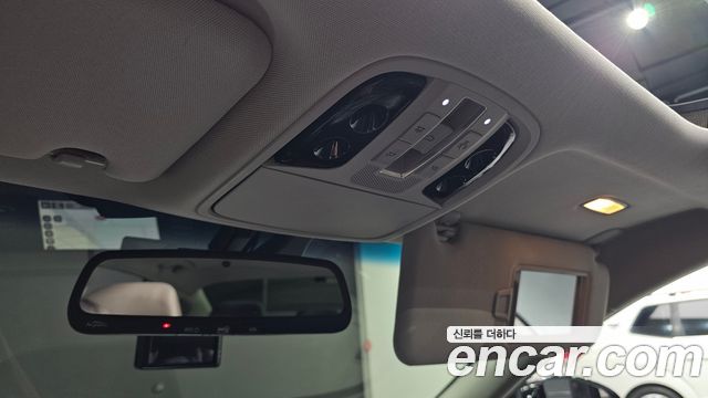 Kia K7 2016 — photo 17