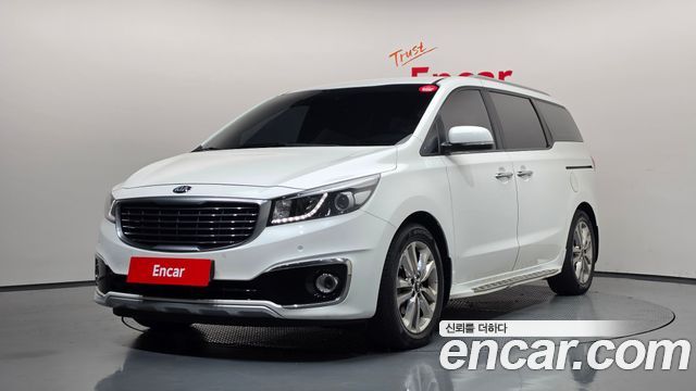 Kia Canival 2015 — photo 1