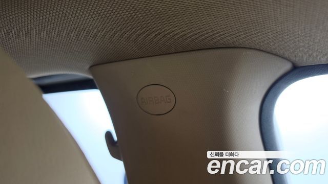 Kia Canival 2015 — photo 29