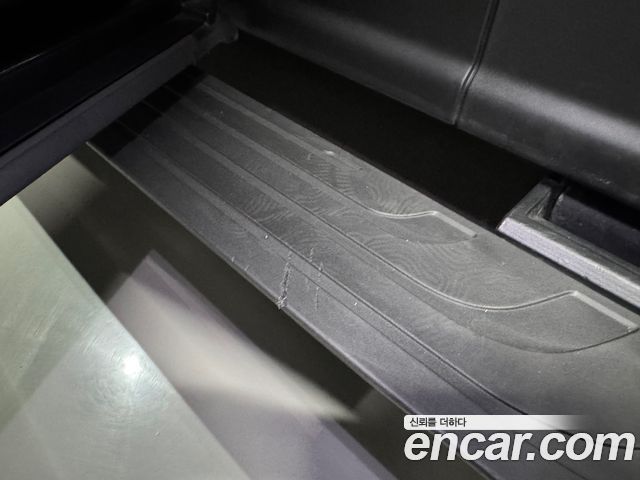 Land Rover Range Rover Sport 2023 — photo 11