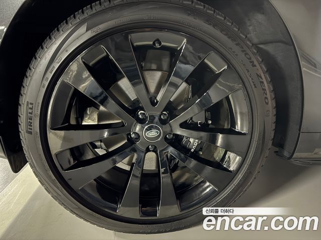 Land Rover Range Rover Sport 2023 — photo 12