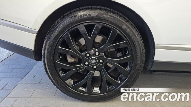 Land Rover Range Rover 2019 — photo 5