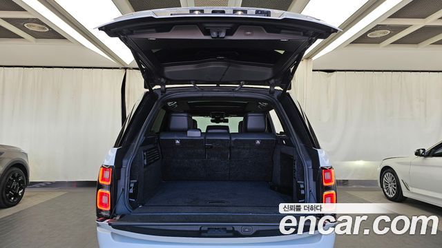 Land Rover Range Rover 2019 — photo 26
