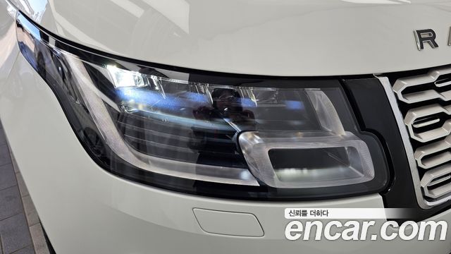 Land Rover Range Rover 2019 — photo 8