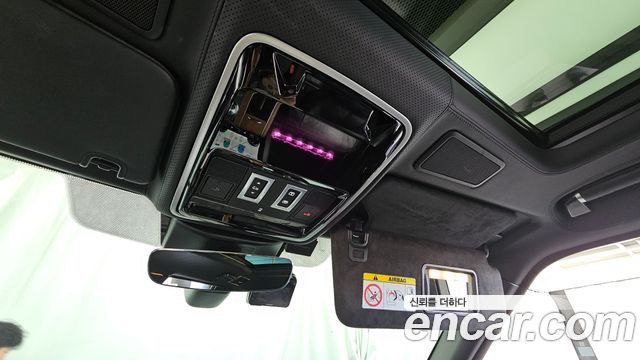 Land Rover Range Rover 2019 — photo 27