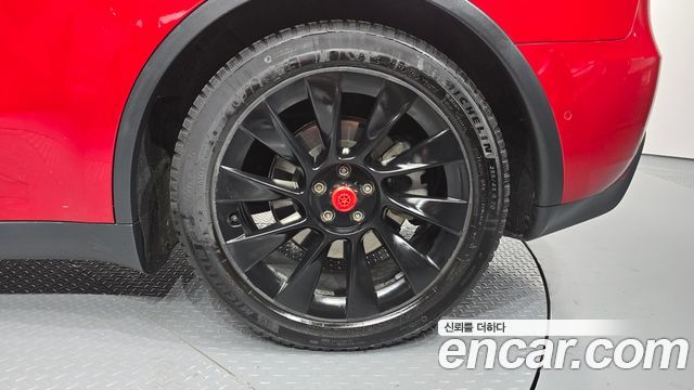 Tesla Model Y 2021 — photo 7