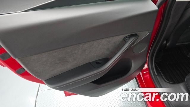 Tesla Model Y 2021 — photo 15