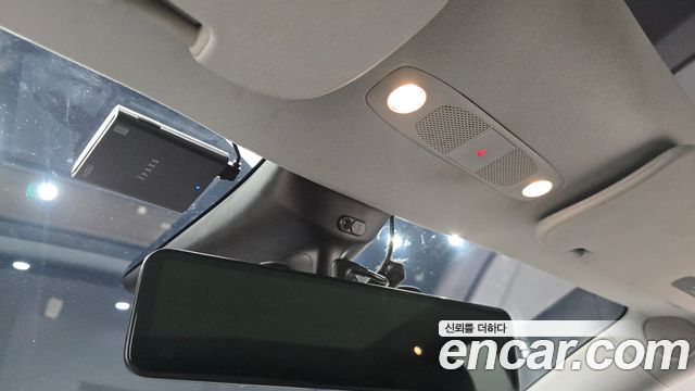Tesla Model Y 2021 — photo 28