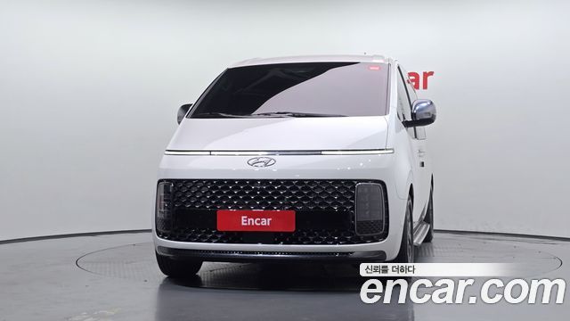 Hyundai Staria 2022 — photo 3