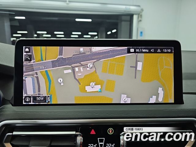 BMW X3 2022 — photo 15