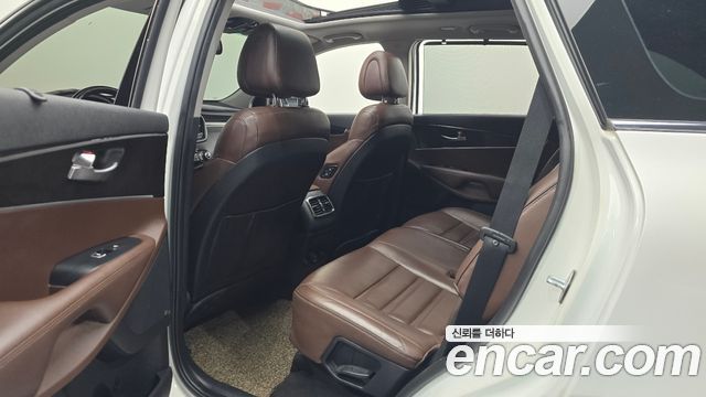Kia Sorento 2016 — photo 17