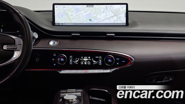 Genesis GV70 2022 — photo 19