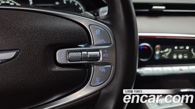 Genesis GV70 2022 — photo 22