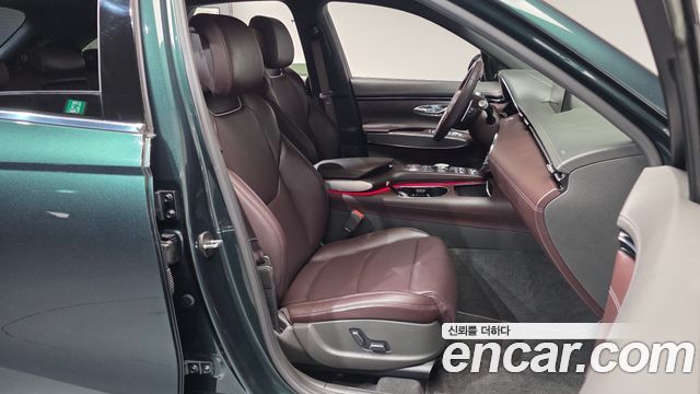 Genesis GV70 2022 — photo 16
