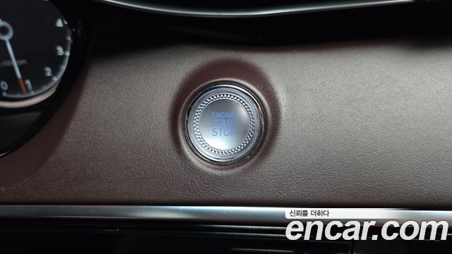 Genesis GV70 2022 — photo 27