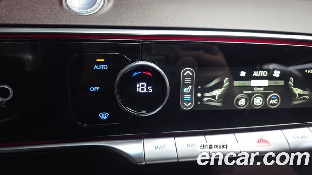 Genesis GV70 2022 — photo 28