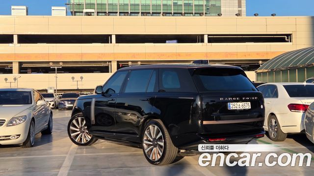 Land Rover Range Rover 2023 — photo 6