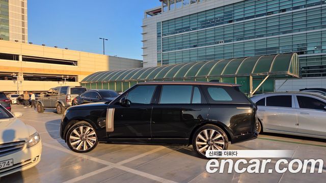 Land Rover Range Rover 2023 — photo 19