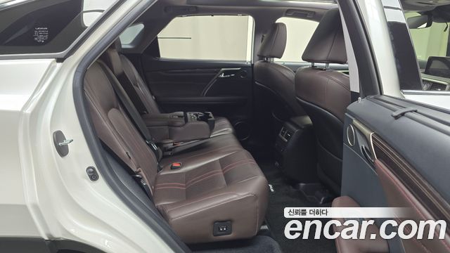 Lexus RX 2022 — photo 17