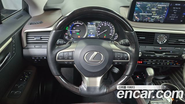 Lexus RX 2022 — photo 18