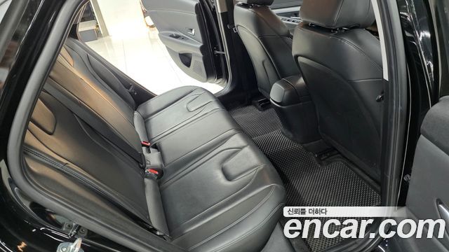 Hyundai AVANTE 2021 — photo 18