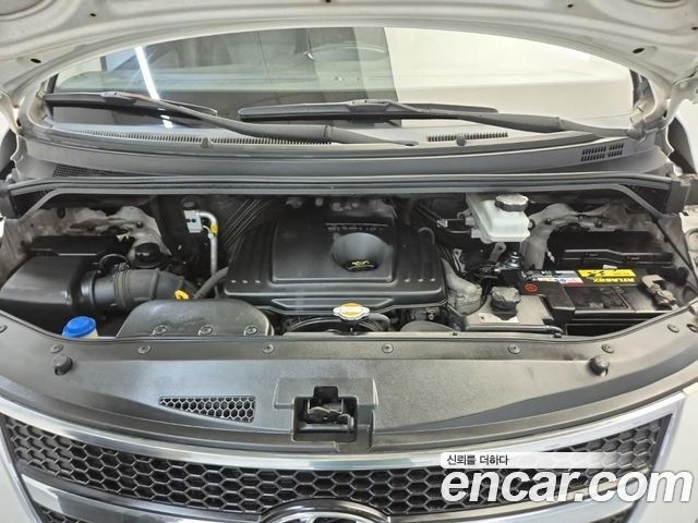Hyundai Starex 2010 — photo 6