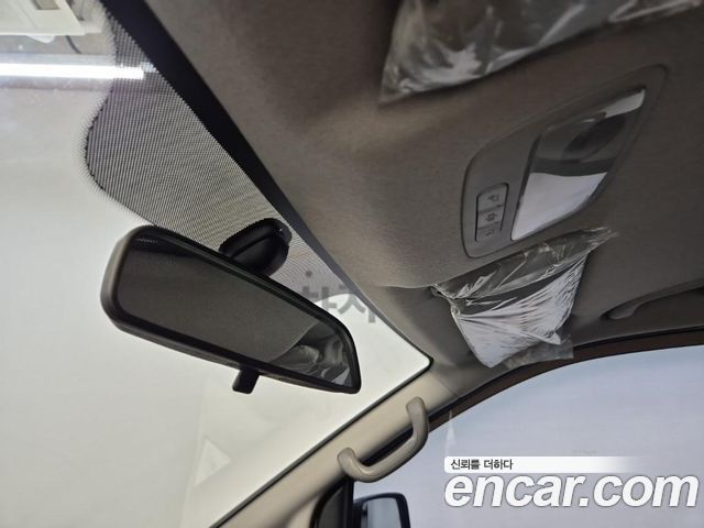 Hyundai Starex 2010 — photo 12