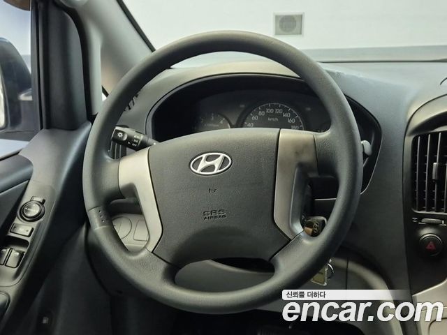 Hyundai Starex 2010 — photo 16