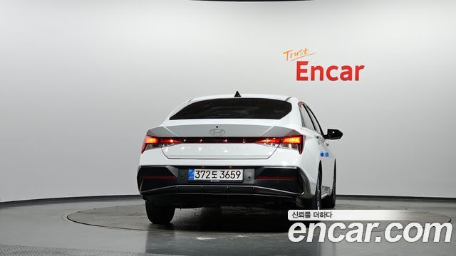 Hyundai AVANTE 2026 — photo 4