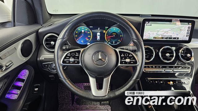 Mercedes-Benz GLC-Class 2022 — photo 13
