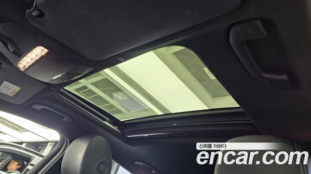 Mercedes-Benz GLC-Class 2022 — photo 18