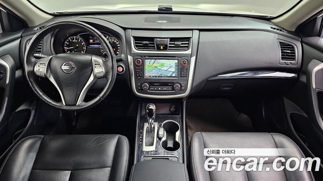 Nissan Altima 2017 — photo 10