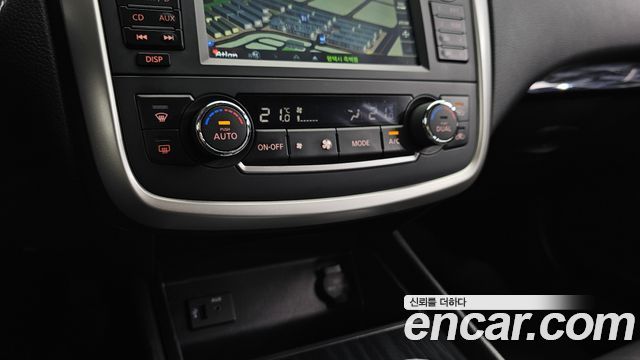 Nissan Altima 2017 — photo 32