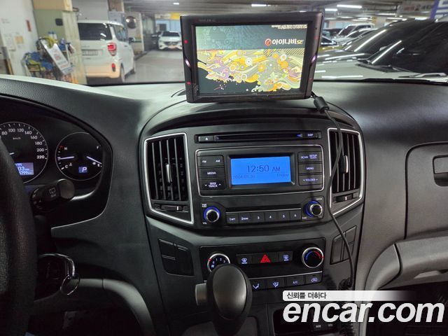Hyundai Starex 2021 — photo 7