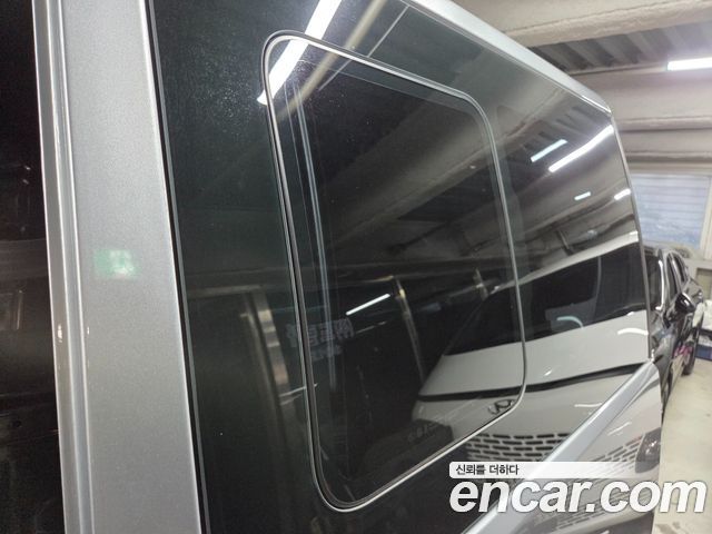 Hyundai Starex 2021 — photo 13