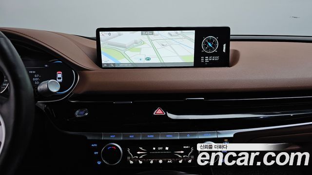 Genesis G80 2022 — photo 13