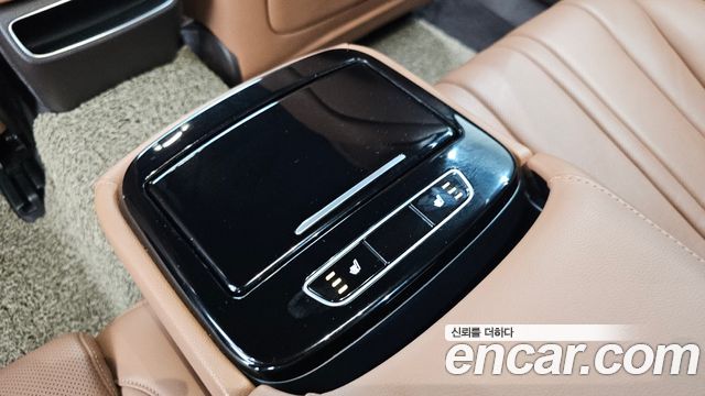 Genesis G80 2022 — photo 18
