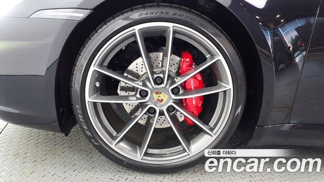 Porsche 911 2023 — photo 5