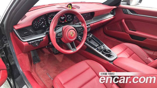 Porsche 911 2023 — photo 10