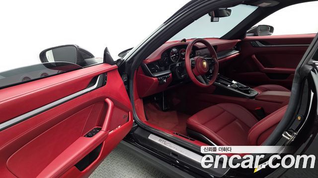 Porsche 911 2023 — photo 13