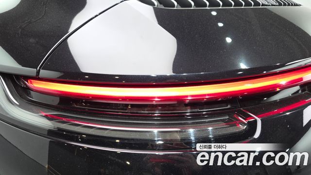 Porsche 911 2023 — photo 9