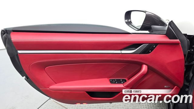 Porsche 911 2023 — photo 14
