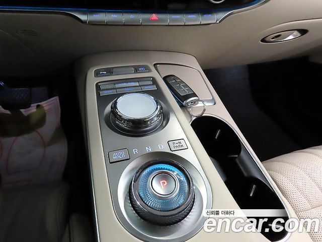 Genesis GV70 2022 — photo 9