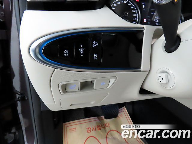 Genesis GV70 2022 — photo 14