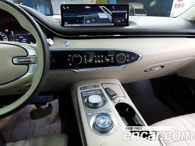 Genesis GV70 2022 — photo 15