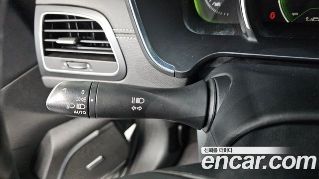 Renault Korea SM6 2016 — photo 32
