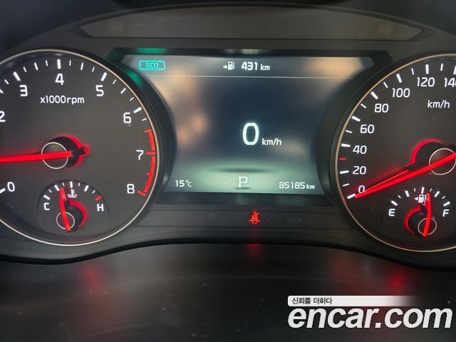 Kia K7 2017 — photo 12