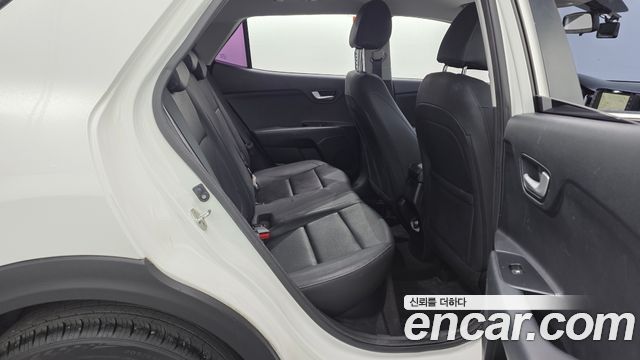 Kia Stonic 2018 — photo 17